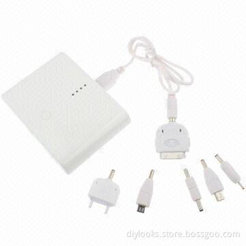 10,000mAh Power Bank/External Battery for Mobile Phones, 5V DC Output Voltage, Sized 70 x 100 x 22mm